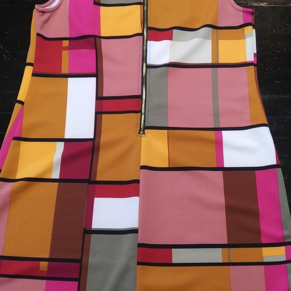 Dress - Picture 3 of 5